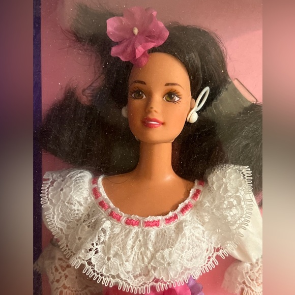Puerto Rican Barbie dolls of the world NEW BOX AS IS READ - Picture 2 of 4